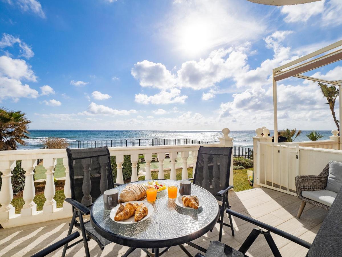 Apartment On Beach Mijas Sitio de Calahonda Εξωτερικό φωτογραφία