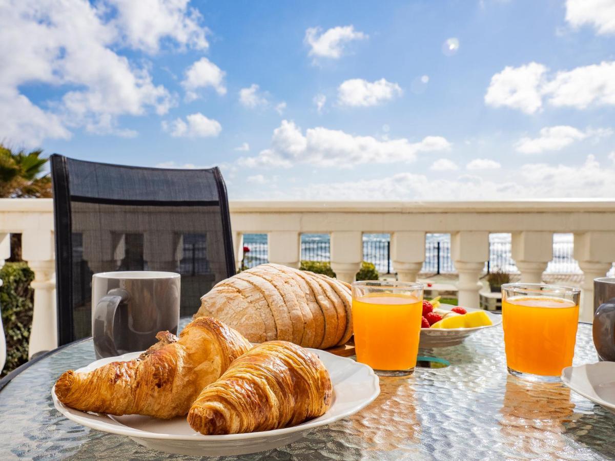 Apartment On Beach Mijas Sitio de Calahonda Εξωτερικό φωτογραφία