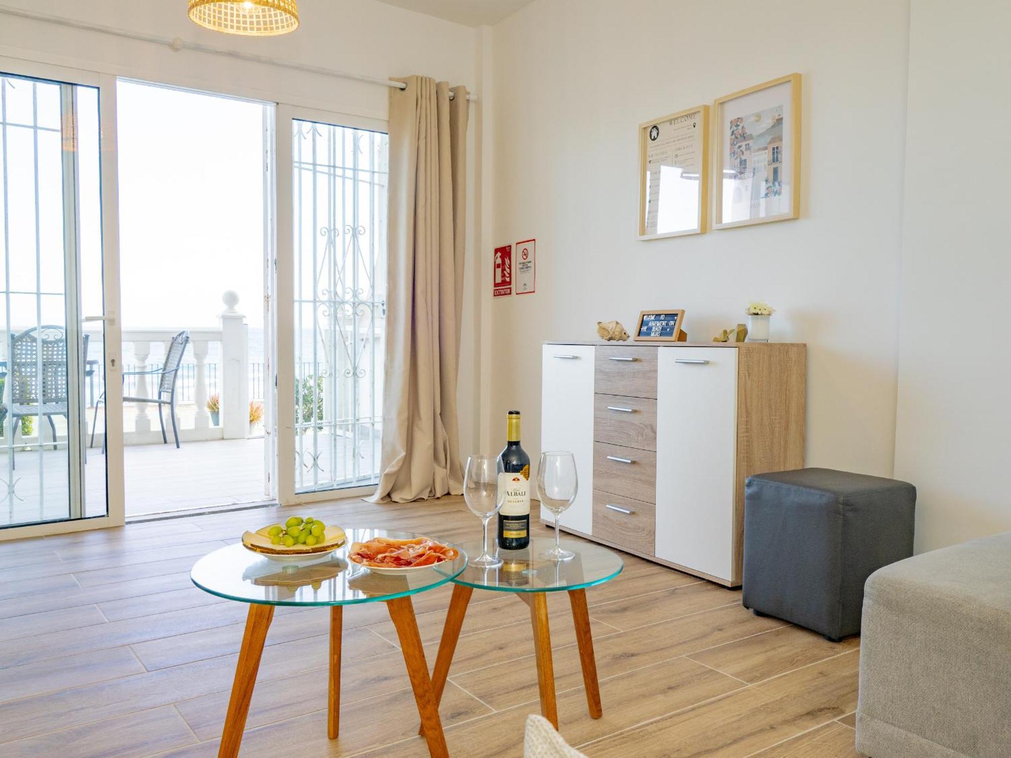 Apartment On Beach Mijas Sitio de Calahonda Εξωτερικό φωτογραφία