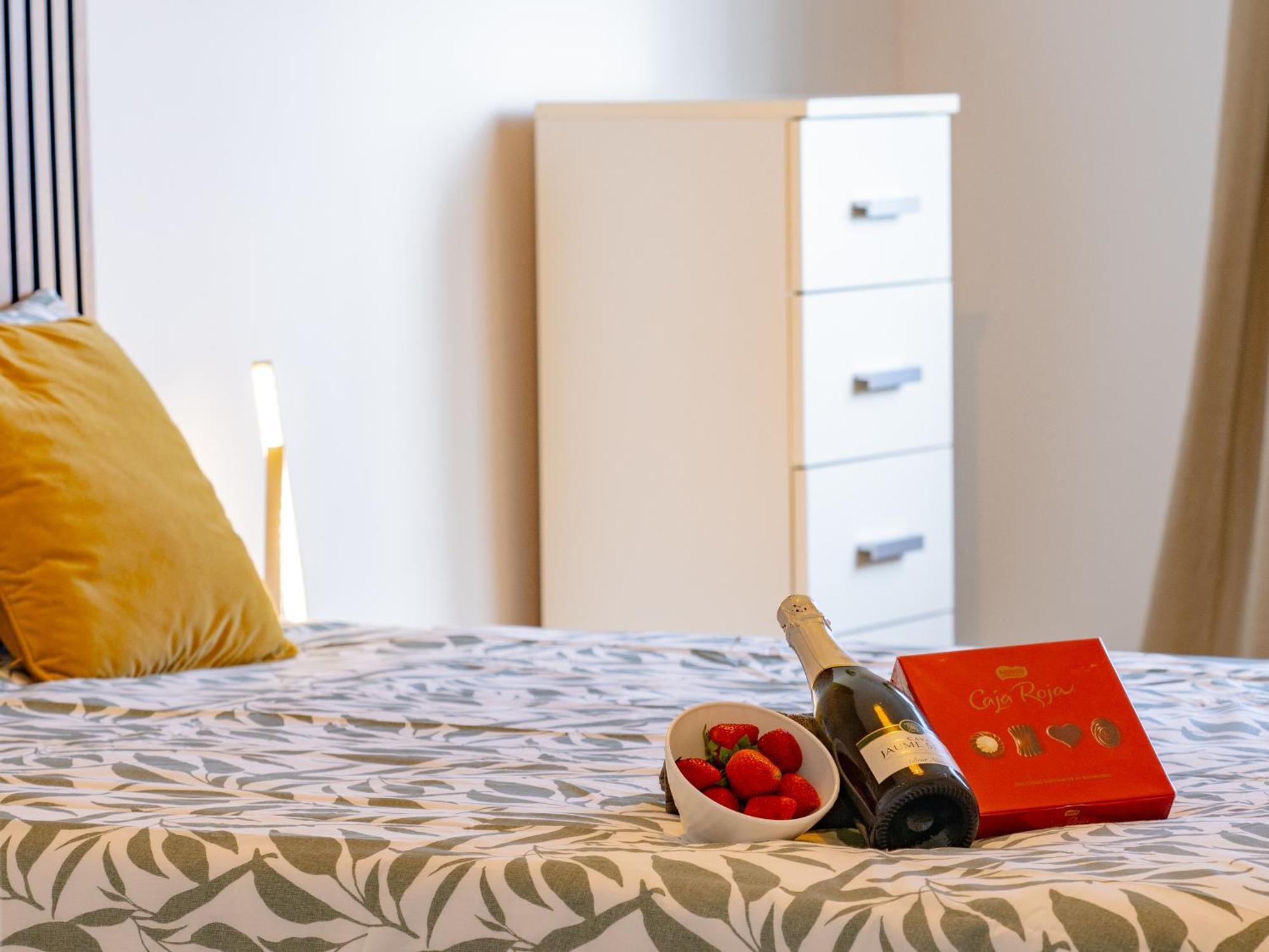 Apartment On Beach Mijas Sitio de Calahonda Εξωτερικό φωτογραφία