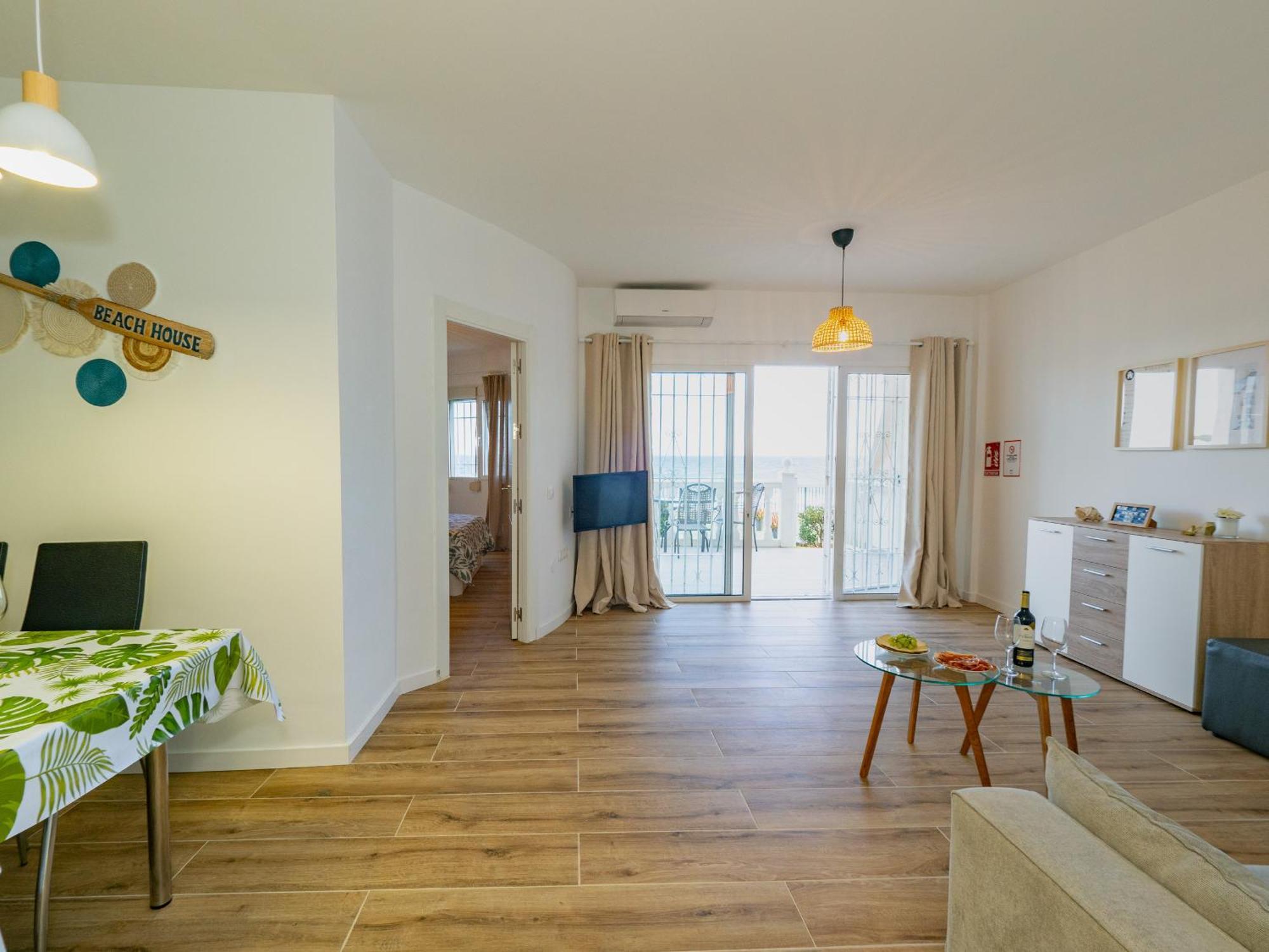 Apartment On Beach Mijas Sitio de Calahonda Εξωτερικό φωτογραφία